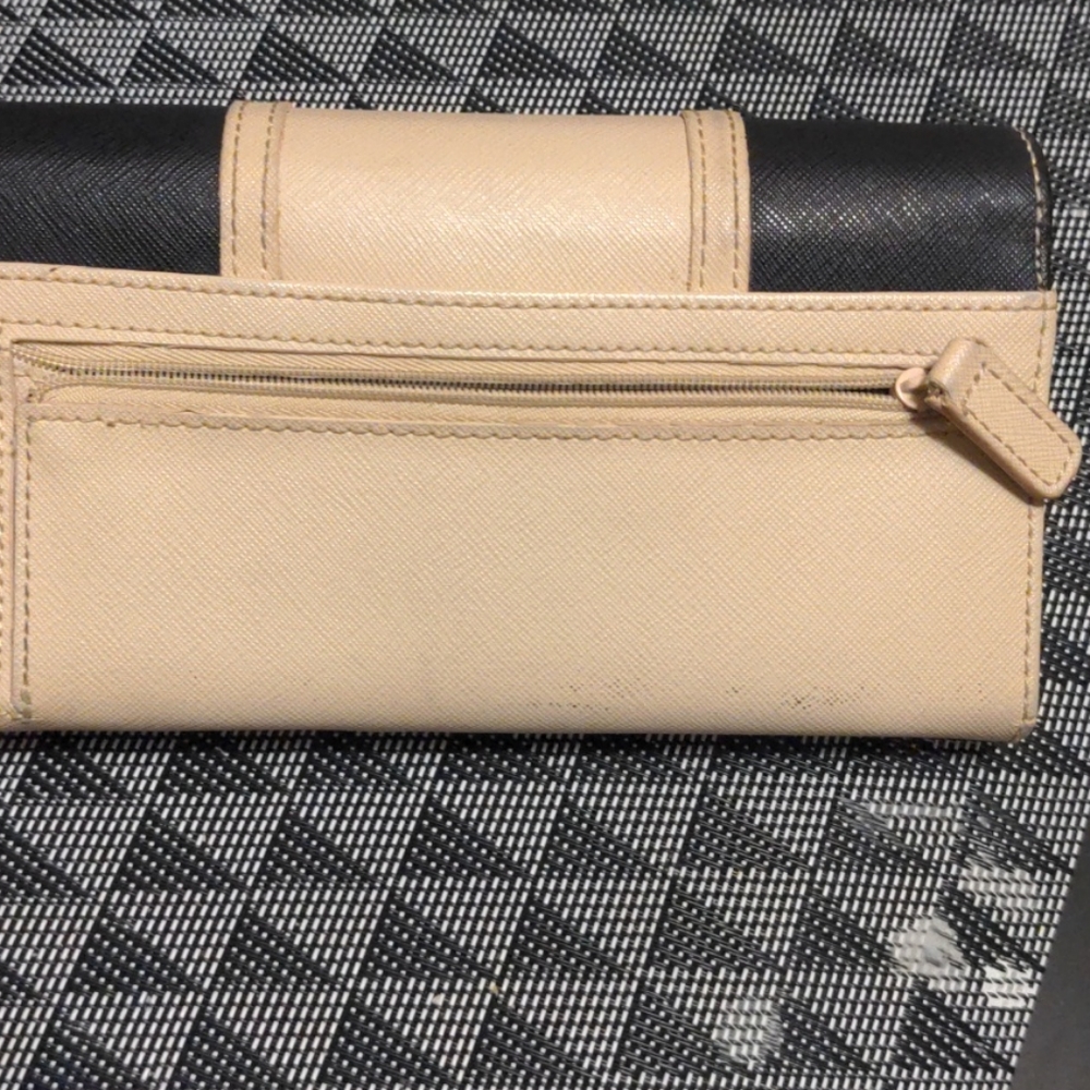 Wallet - Picture 4 of 4